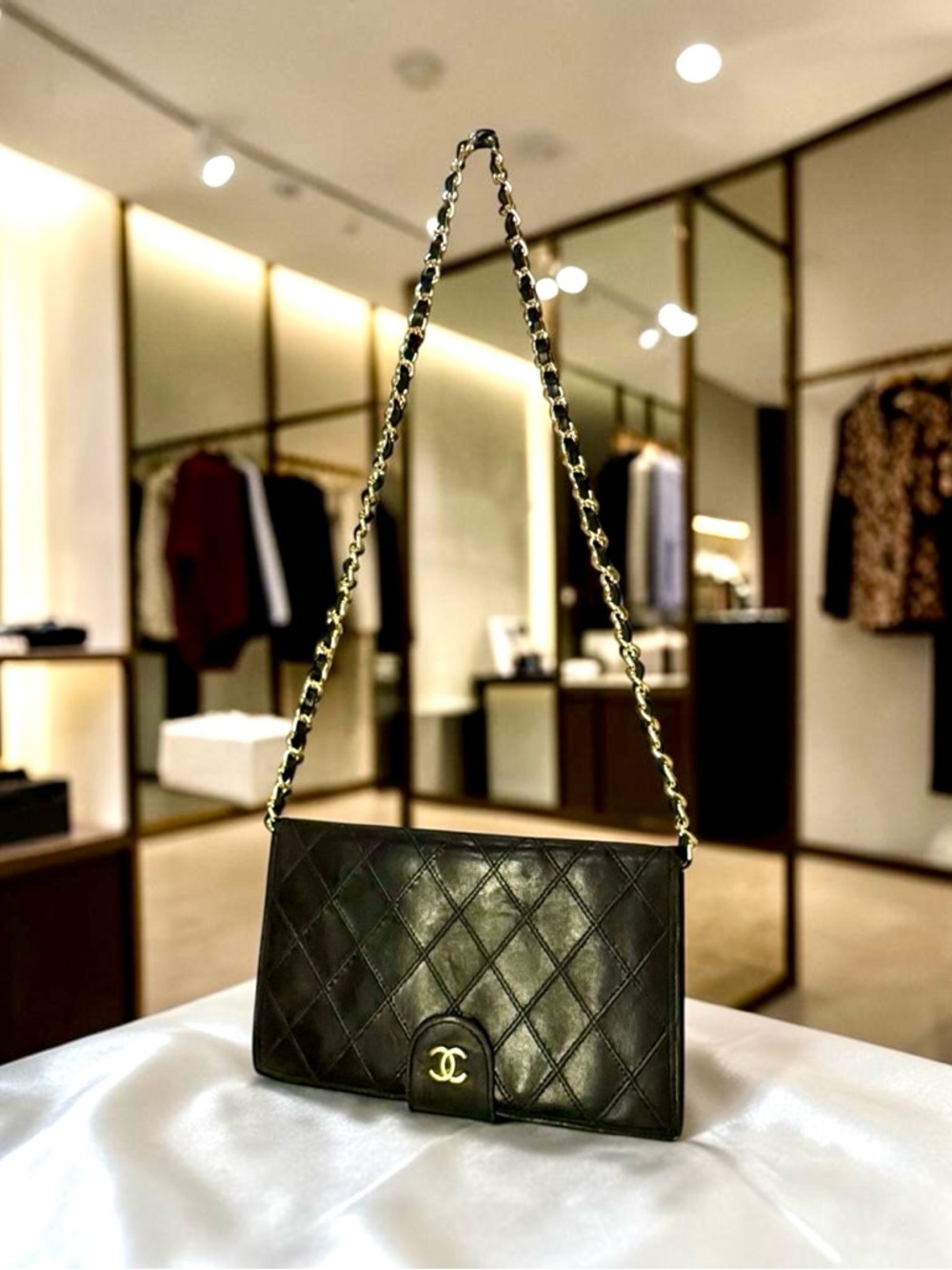 CHANEL Black Quilted Lambskin Leather Shoulder Bag with Gold Chain